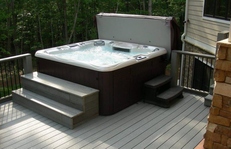 Sundance Spas 880 Optima in Omaha